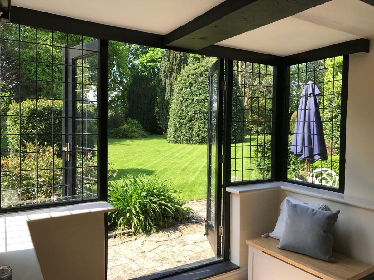 Thornton House Private Country House Thornton Hough Entire House Sleeps 6 Wirral Exteriör bild